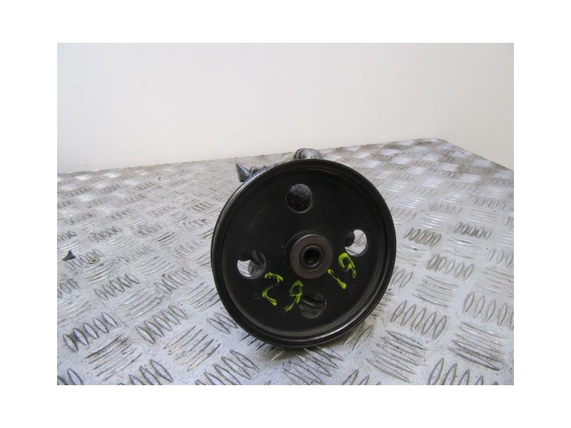 Recambio de bomba dirección : chrysler voyager : 2.5 td (142,76cv) [2002] para chrysler voyager 2.5 td referencia OEM IAM A1L048