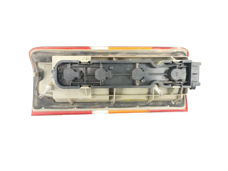 Recambio de piloto trasero derecho para ford courier 1.3 g referencia OEM IAM 90VB13404AB  