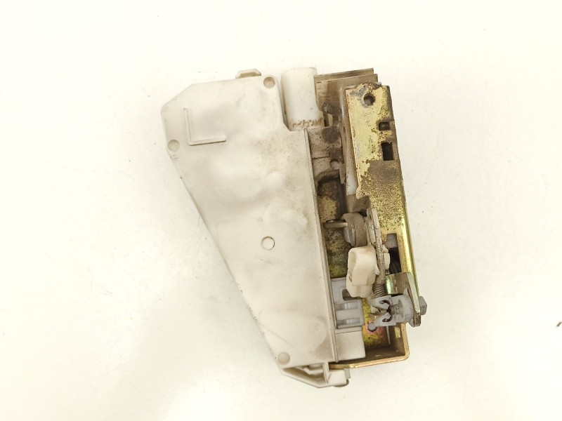 Recambio de cerradura puerta delantera derecha para ford fiesta 1.3 g referencia OEM IAM 94FBA21812CD  