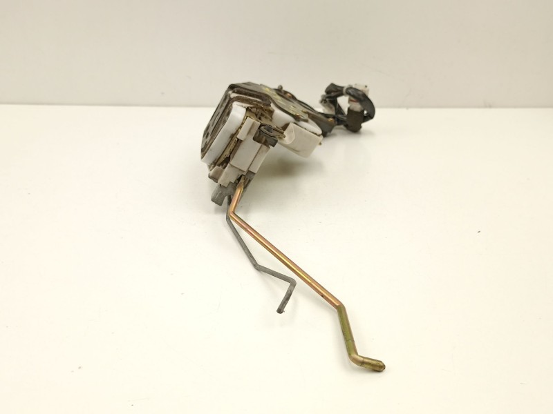 Recambio de cerradura puerta delantera derecha para opel agila 1.2 g referencia OEM IAM 9212539  