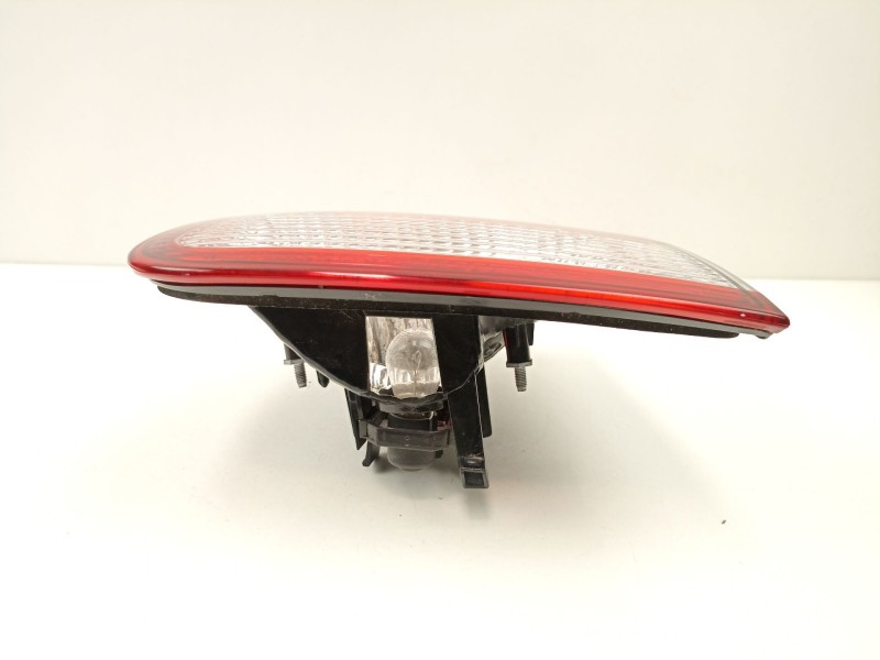 Recambio de piloto porton izquierdo para seat leon (1m1) 1.9 tdi referencia OEM IAM 1M6945107  