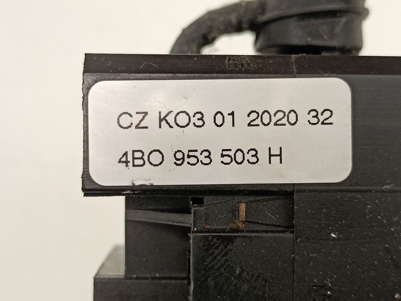 Recambio de mando luces y limpias para seat leon (1m1) 1.9 tdi referencia OEM IAM 4B0953503H  