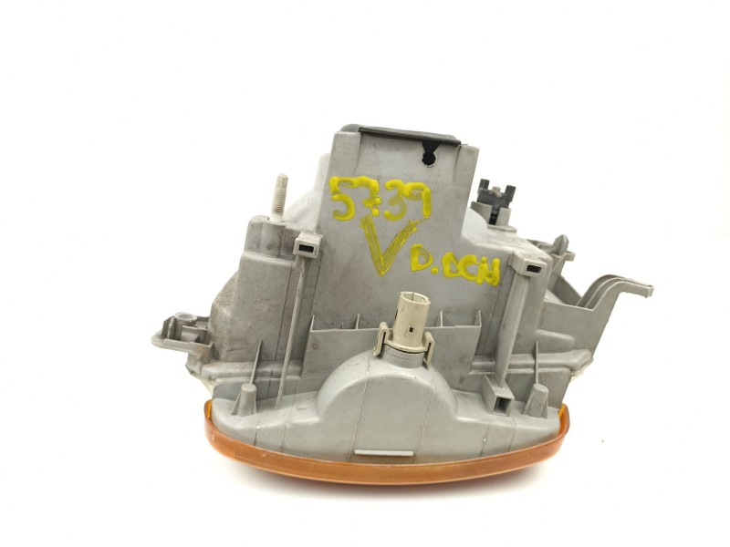 Recambio de faro derecho para renault twingo 1.2 g referencia OEM IAM 7701040499  