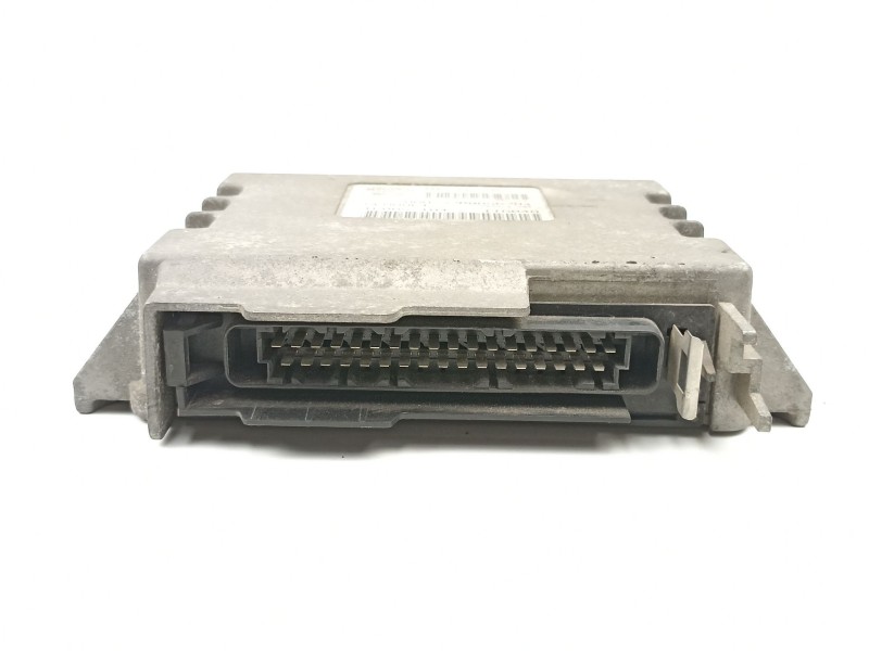 Recambio de centralita para renault twingo 1.2 g -c3g referencia OEM IAM 7700871780 16085104 7700856784