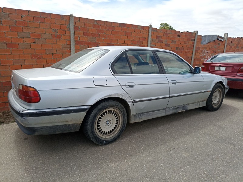 bmw 7 (e38) del año 1999