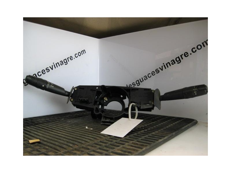 Recambio de mando luces y limpias : peugeot 406 : 1.9 td-d8b (91,8cv) 4p [1996] para peugeot 406 1.9 td-d8b referencia OEM IAM L