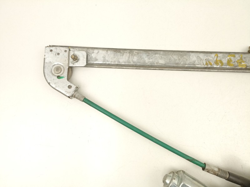 Recambio de elevalunas delantero derecho para opel agila 1.2 g referencia OEM IAM 9215910  