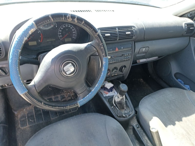 seat toledo ii (1m2) del año 2001