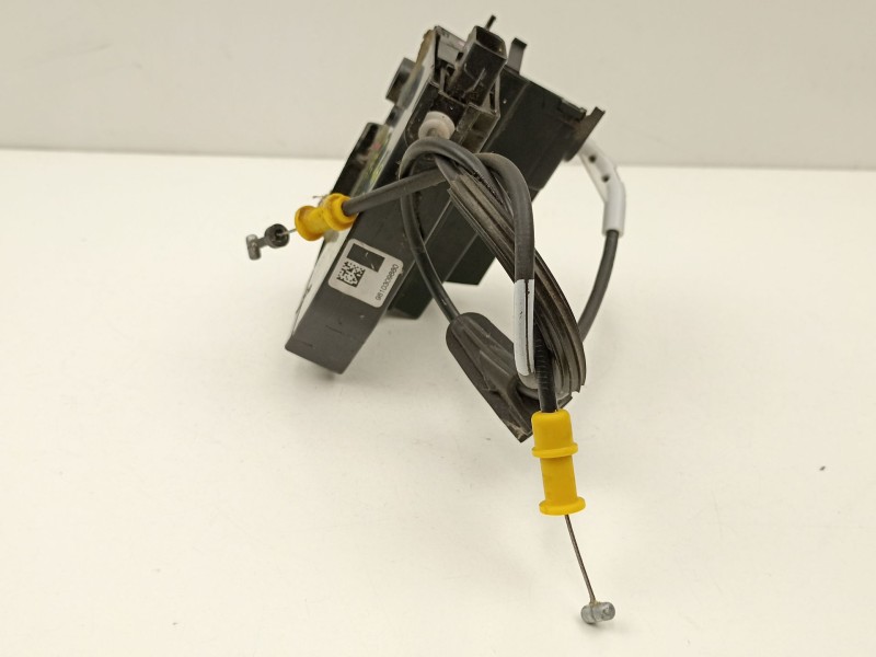 Recambio de cerradura puerta trasera derecha para peugeot 308 1.2 g style referencia OEM IAM 9810309880  