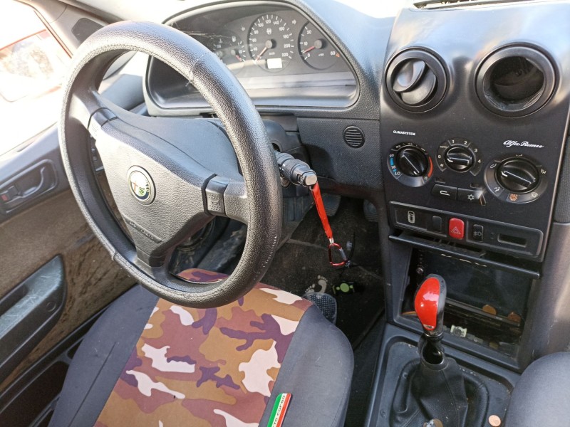 alfa romeo 145 (930_) del año 1999