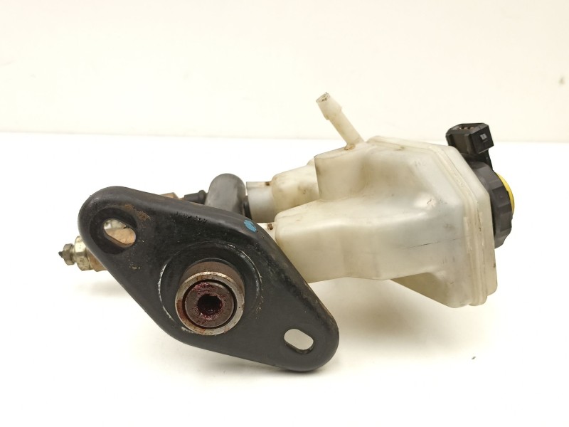 Recambio de bomba de freno para ford fiesta 1.3 g referencia OEM IAM 96FB2140BE  