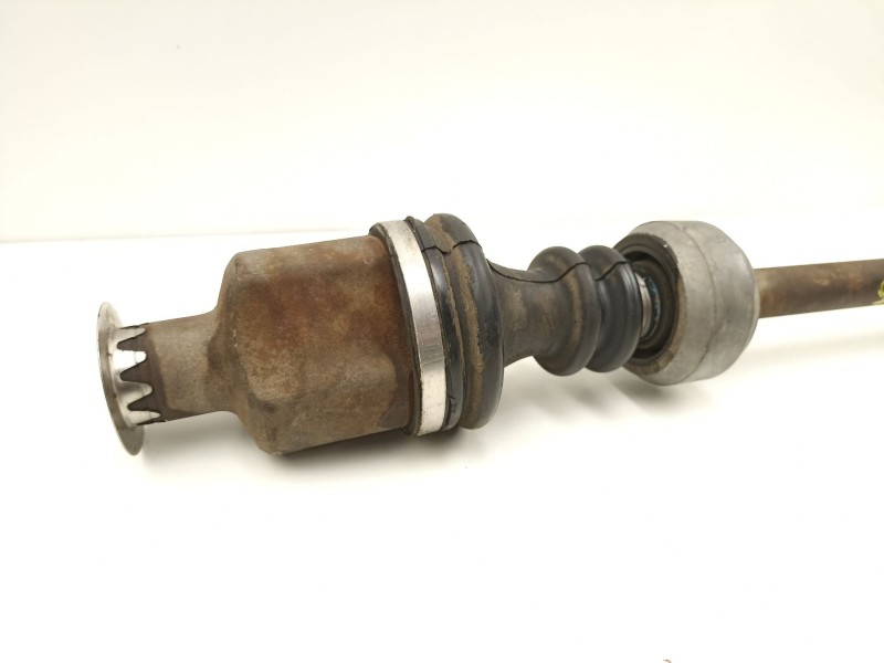 Recambio de transmision delantera derecha para renault twingo 1.1 g referencia OEM IAM 8200844449  