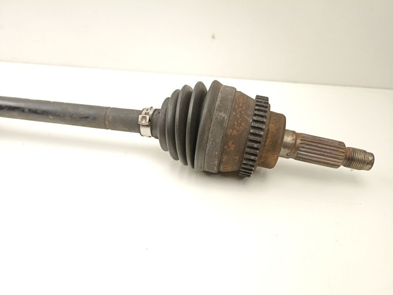 Recambio de transmision delantera derecha para opel agila 1.2 g referencia OEM IAM 9204529  