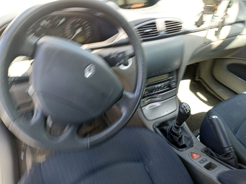 renault laguna ii (bg0/1_) del año 2003
