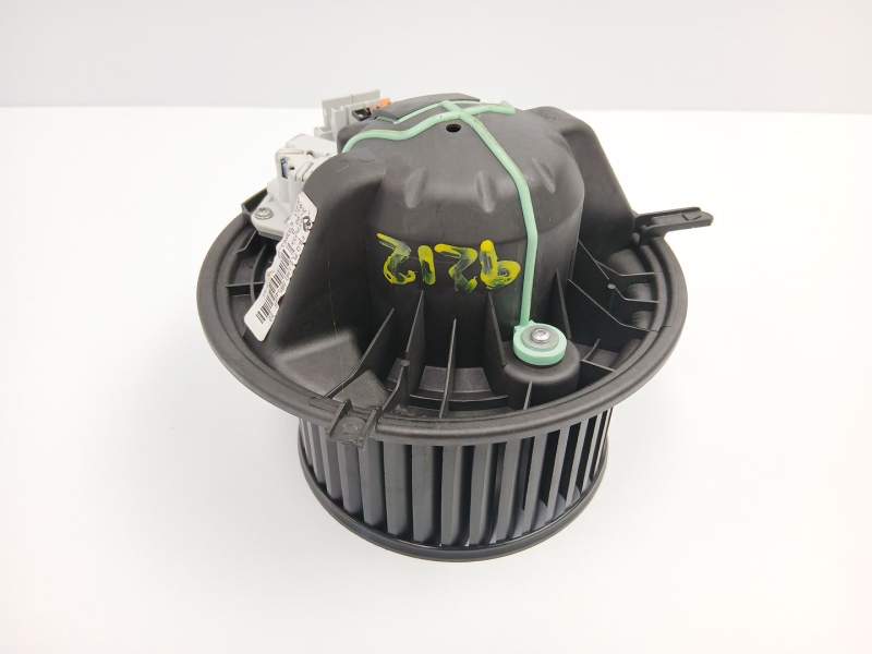 Recambio de motor calefaccion para bmw 3 coupé (e92) 320 d xdrive referencia OEM IAM 64116933663  