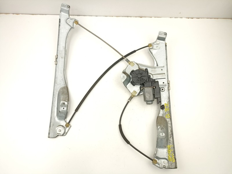 Recambio de elevalunas delantero izquierdo para renault clio iii (br0/1, cr0/1) 1.5 dci (c/br0g, c/br1g) referencia OEM IAM 8200