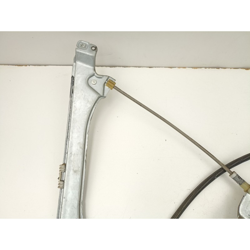 Recambio de elevalunas delantero izquierdo para renault clio iii (br0/1, cr0/1) 1.5 dci (c/br0g, c/br1g) referencia OEM IAM 8200