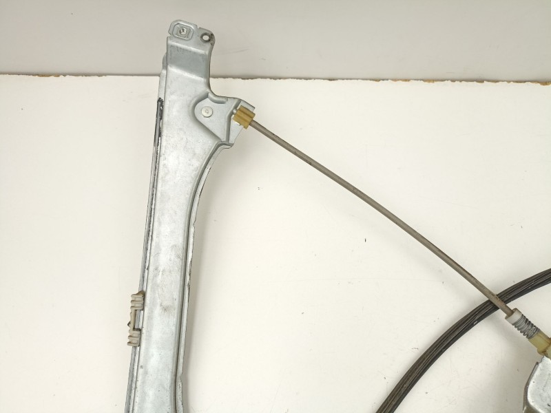 Recambio de elevalunas delantero izquierdo para renault clio iii (br0/1, cr0/1) 1.5 dci (c/br0g, c/br1g) referencia OEM IAM 8200