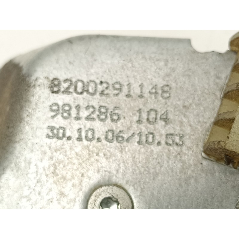 Recambio de elevalunas delantero izquierdo para renault clio iii (br0/1, cr0/1) 1.5 dci (c/br0g, c/br1g) referencia OEM IAM 8200