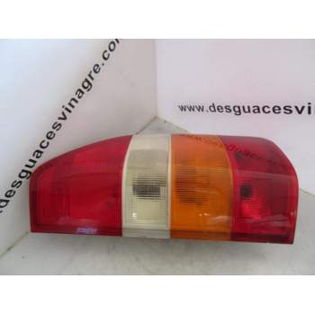 PILOTO TRASERO DERECHO RASGADO 