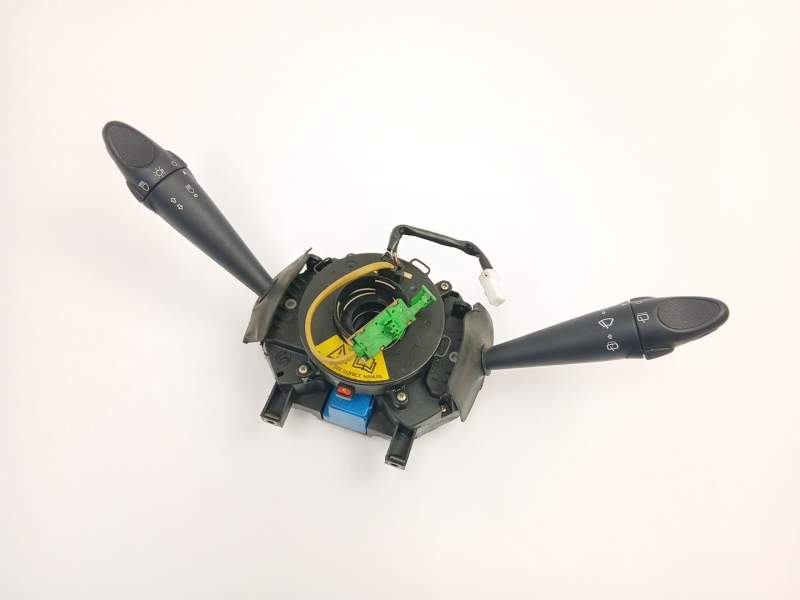 Recambio de mando luces y limpias para fiat brava (182_) 1.2 16v 80 referencia OEM IAM 735251559  