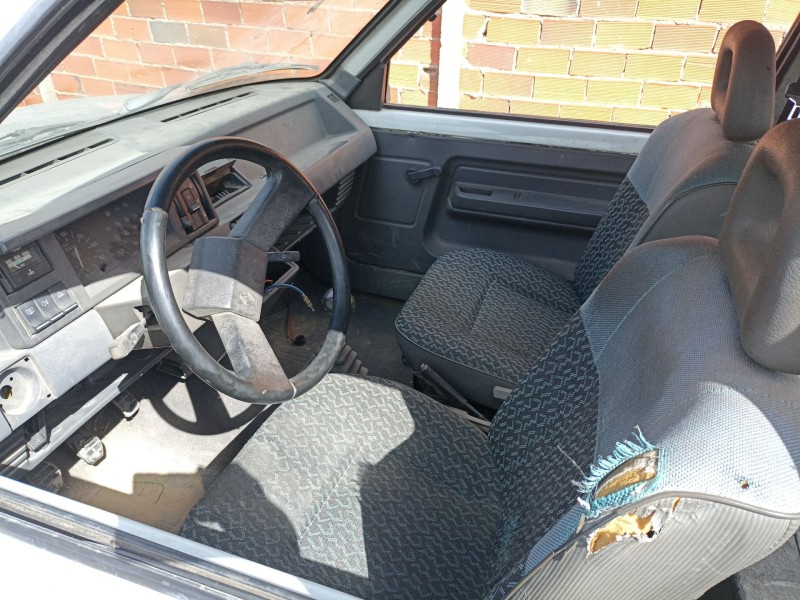 renault super 5 (b/c40_) del año 1990