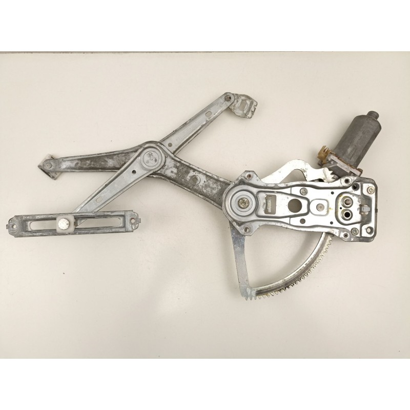 Recambio de elevalunas delantero derecho para mercedes-benz c280 2.8 g referencia OEM IAM A2027201646  