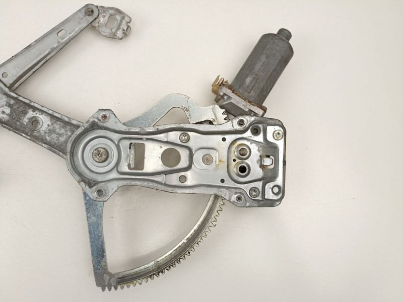 Recambio de elevalunas delantero derecho para mercedes-benz c280 2.8 g referencia OEM IAM A2027201646  