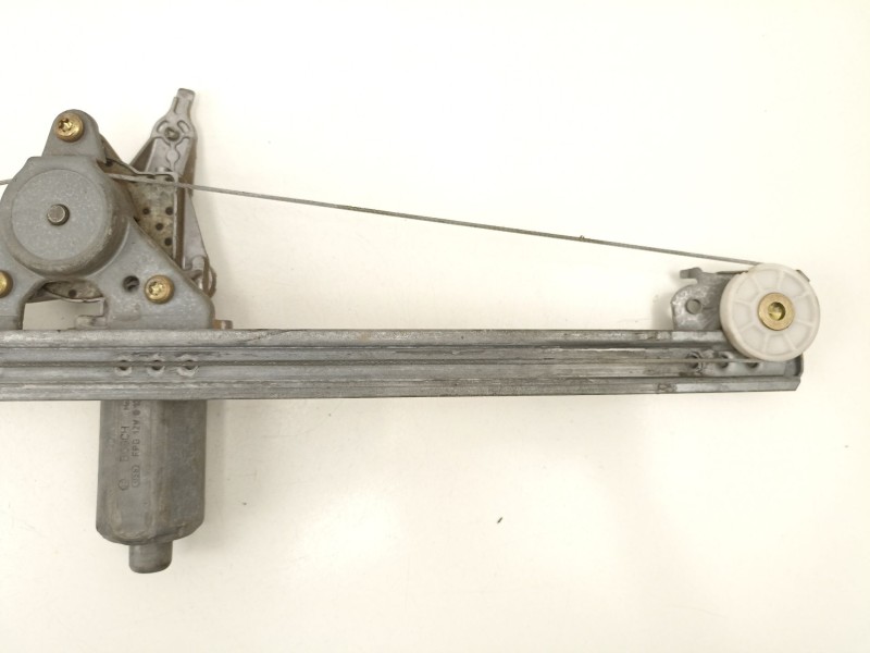 Recambio de elevalunas trasero izquierdo para mercedes-benz c280 2.8 g referencia OEM IAM A2027301346  