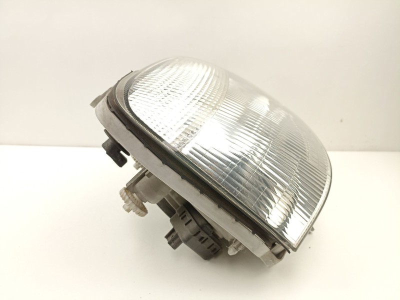 Recambio de faro derecho para opel agila 1.2 g referencia OEM IAM 9204188  3510083E00