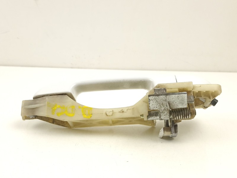 Recambio de manilla delantera derecha para hyundai i30 (fd) 1.6 crdi referencia OEM IAM 826652H000  