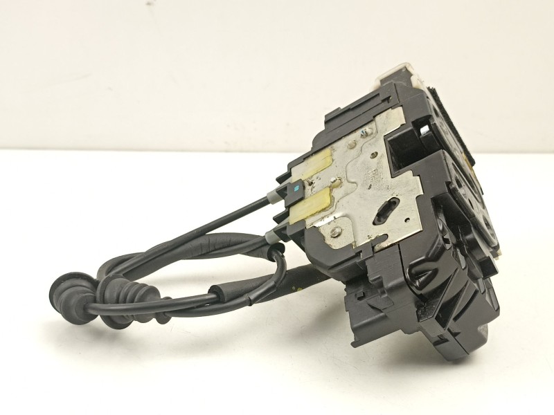 Recambio de cerradura puerta delantera derecha para hyundai i30 (fd) 1.6 crdi referencia OEM IAM 813202L030  