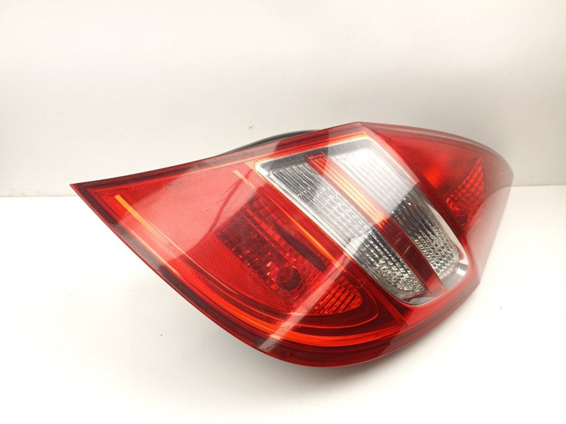 Recambio de piloto trasero derecho para hyundai i30 (fd) 1.6 crdi referencia OEM IAM 924022L010  