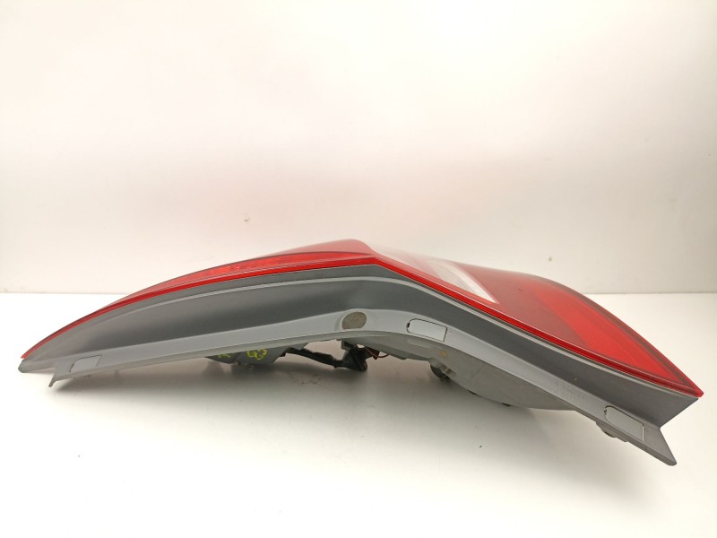 Recambio de piloto trasero derecho para hyundai i30 (fd) 1.6 crdi referencia OEM IAM 924022L010  