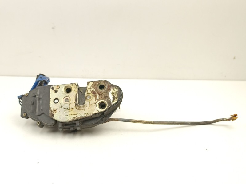 Recambio de cerradura puerta delantera derecha para kia carnival ii (gq) 2.9 crdi referencia OEM IAM 0K52Z58311  