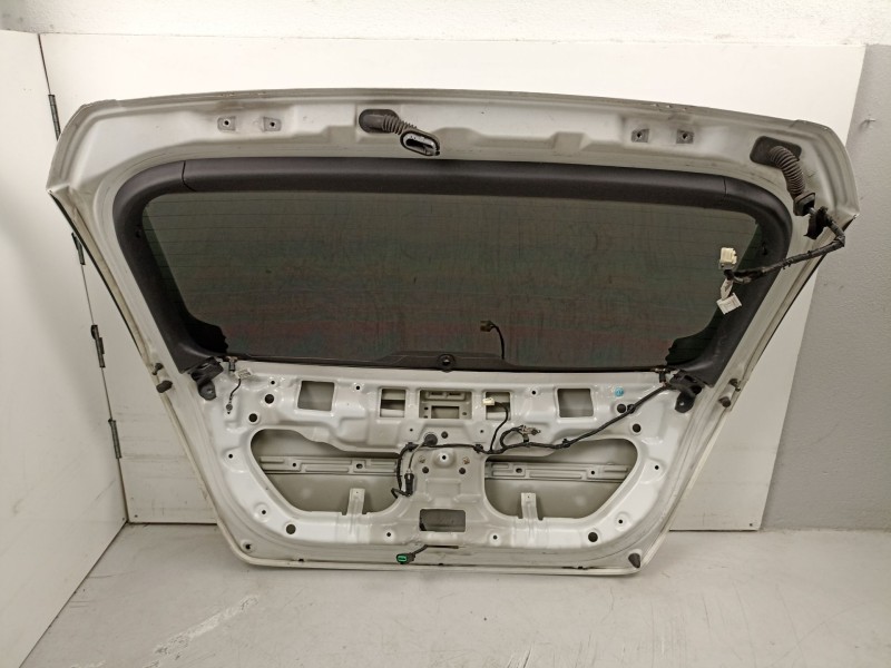 Recambio de porton trasero para hyundai i30 (fd) 1.6 crdi referencia OEM IAM 737002L011  