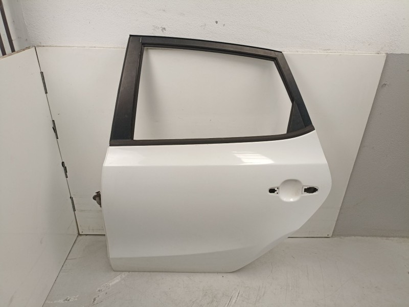 Recambio de puerta trasera izquierda para hyundai i30 (fd) 1.6 crdi referencia OEM IAM 770032L010  