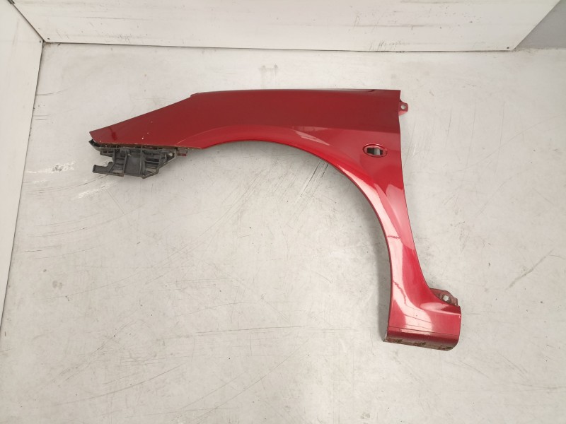 Recambio de aleta delantera izquierda para peugeot 307 2.0 hdi cabrio 6v referencia OEM IAM 7840R0  