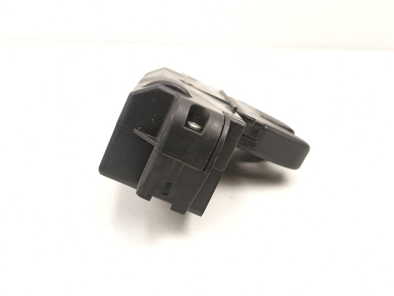 Recambio de cerradura maletero porton para peugeot 307 2.0 hdi cabrio 6v referencia OEM IAM 9657614680  