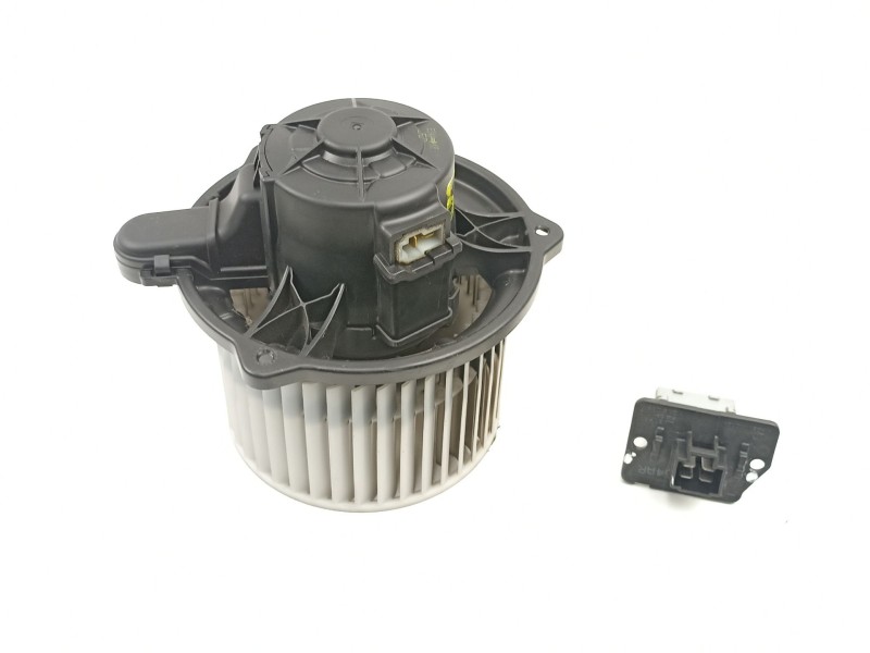 Recambio de motor calefaccion para hyundai i30 1.4 g referencia OEM IAM 971132L000  