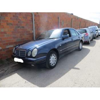 MERCEDES-BENZ 210
