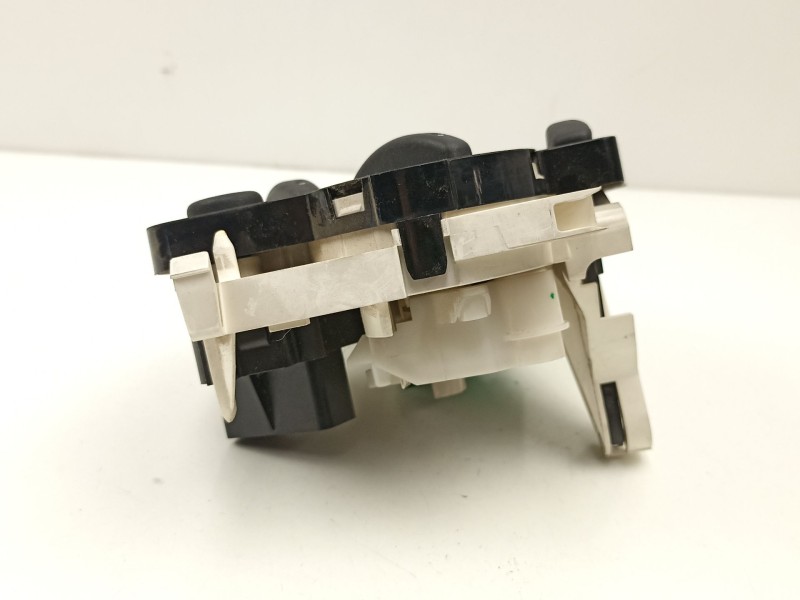 Recambio de mandos calefaccion aire para dacia logan mcv (ks_) 1.5 dci (ks0w) referencia OEM IAM 6001547666  