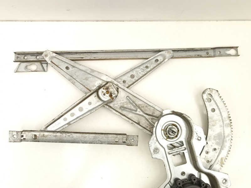 Recambio de elevalunas delantero derecho para rover 416 1.6 g -16k4f referencia OEM IAM CUH102100  