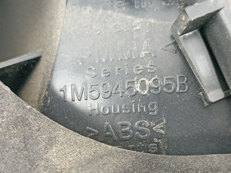 Recambio de piloto trasero izquierdo para seat toledo ii (1m2) 1.6 16v referencia OEM IAM 1M5945095B  