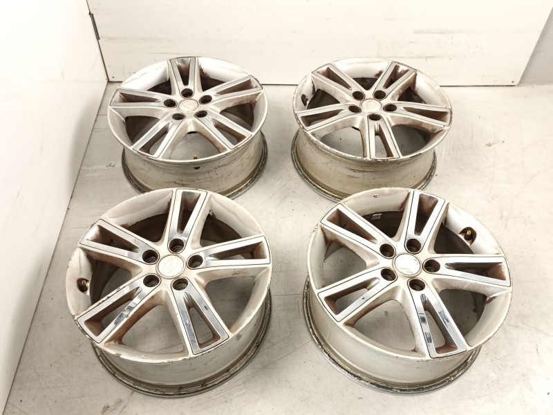 Recambio de juego llantas para hyundai i30 (fd) 1.6 crdi referencia OEM IAM 529102L360  