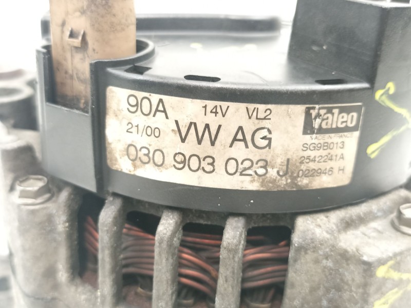 Recambio de alternador para seat toledo ii (1m2) 1.6 16v referencia OEM IAM 030903023J SG9B013 