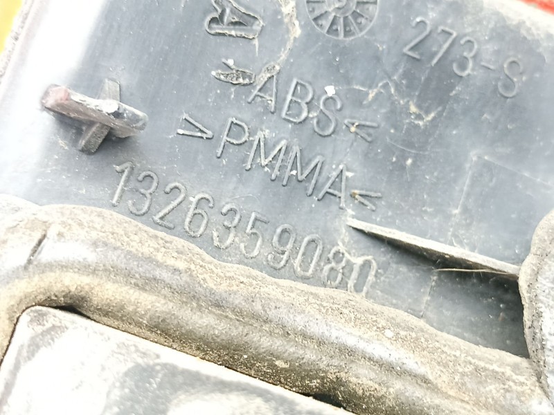 Recambio de piloto trasero izquierdo para peugeot boxer furgoneta (230l) 1.9 d referencia OEM IAM 1326359080  