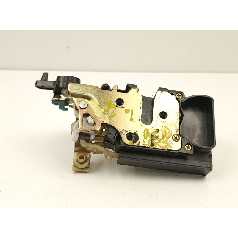 Recambio de cerradura puerta trasera derecha para chevrolet aveo / kalos hatchback (t200) 1.4 16v referencia OEM IAM 96260996  