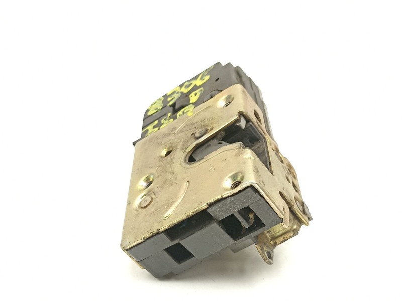 Recambio de cerradura puerta delantera izquierda para citroën xsara (n1) 2.0 hdi 90 referencia OEM IAM 9135E9  