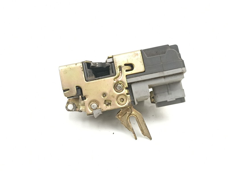 Recambio de cerradura puerta delantera izquierda para citroën xsara (n1) 2.0 hdi 90 referencia OEM IAM 9135E9  